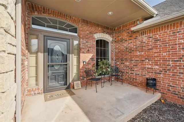 Photo 4 — 1625 Deer Park Drive, Edmond, OK 73003