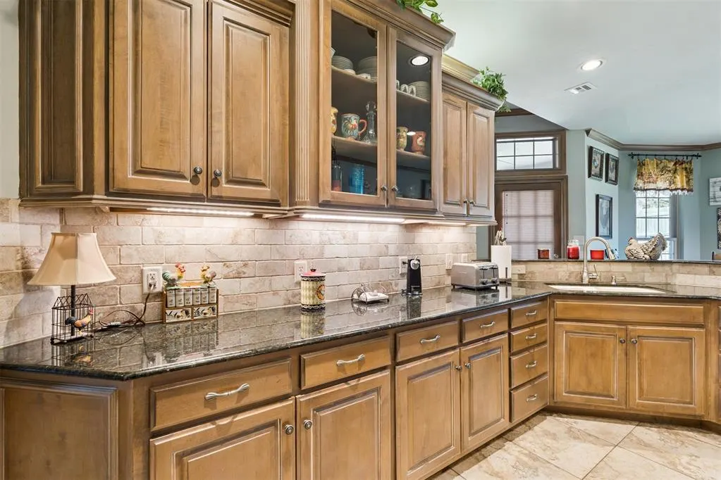 Photo 14 — 1625 Deer Park Drive, Edmond, OK 73003