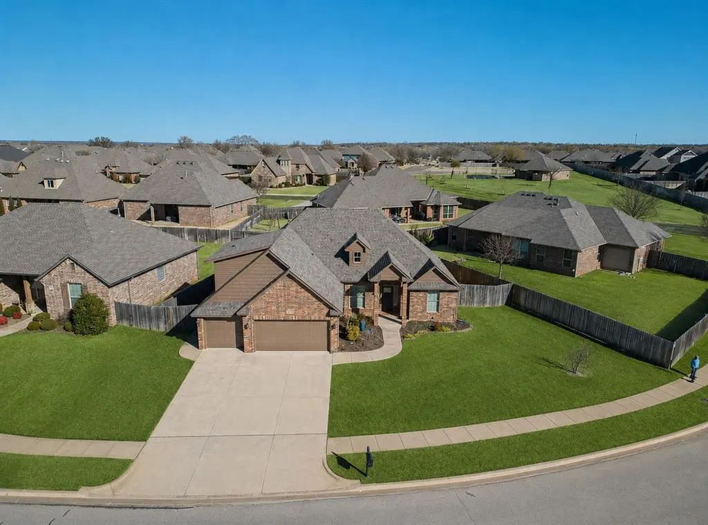 Front exterior — 3013 Terrace Park Trail, Norman, OK 73069