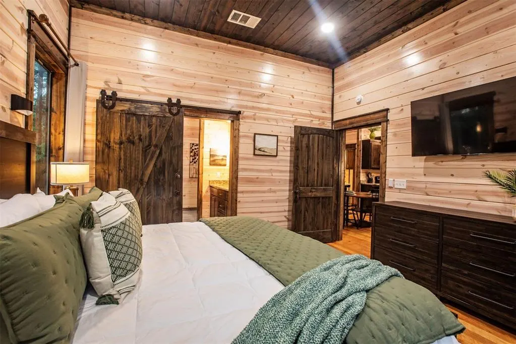 Photo 10 — 18 Western Fir Lane, Broken Bow, OK 74728