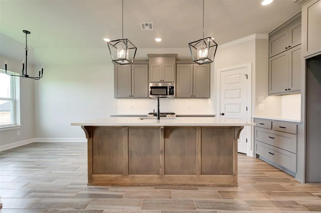 Photo 11 — 4817 Sand Lily Lane, Edmond, OK 73034