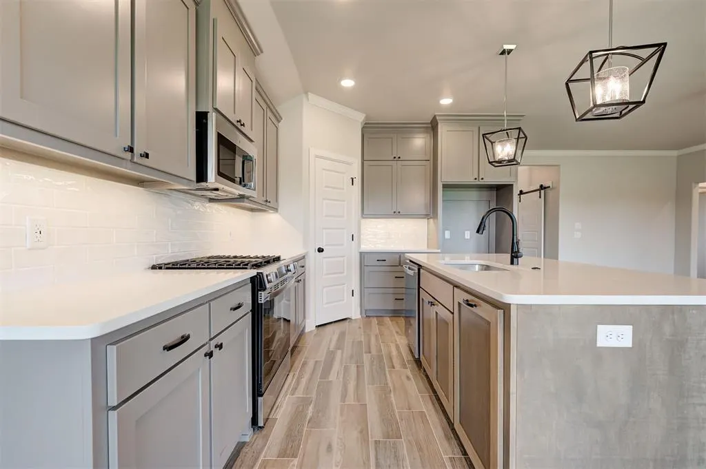 Photo 13 — 4817 Sand Lily Lane, Edmond, OK 73034