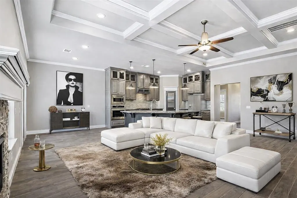 Photo 2 — 5512 Shiloh Drive, Oklahoma City, OK 73179