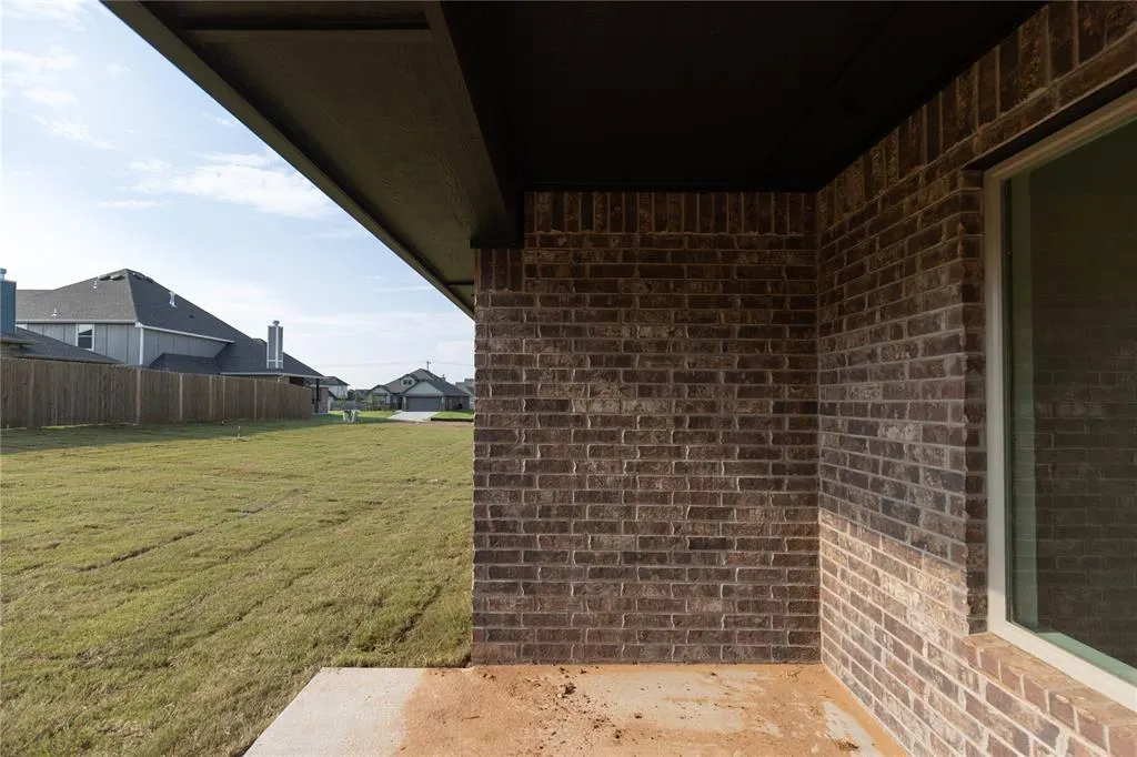 Photo 21 — 8708 Poppey Place, Yukon, OK 73099