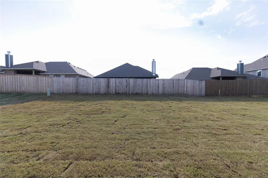 Photo 22 — 8708 Poppey Place, Yukon, OK 73099