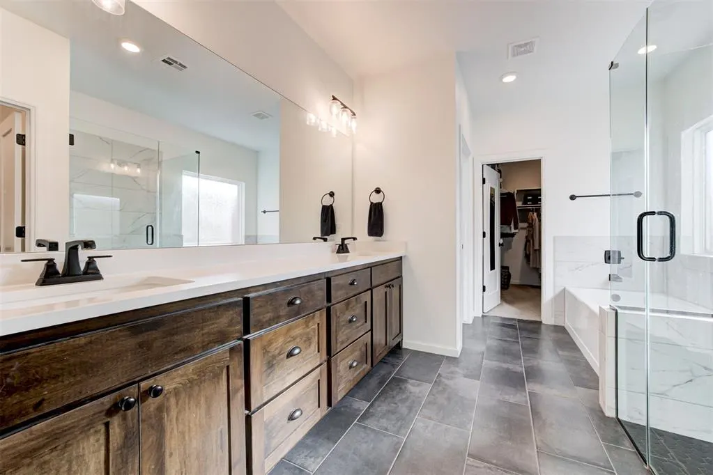 Photo 19 — 18524 Autumn Grove Drive, Edmond, OK 73012