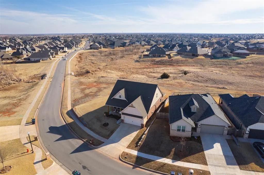Photo 28 — 18524 Autumn Grove Drive, Edmond, OK 73012