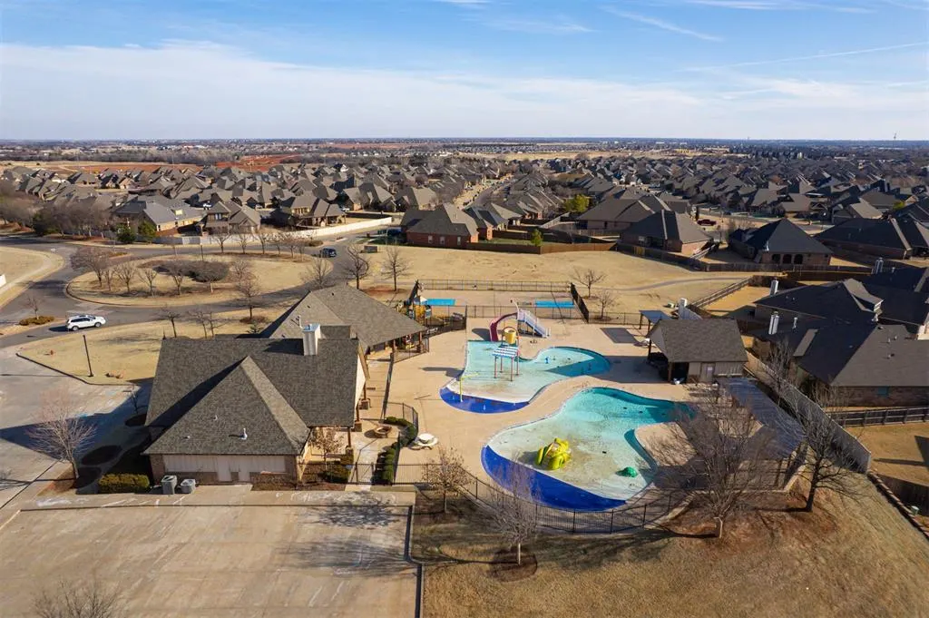Photo 38 — 18524 Autumn Grove Drive, Edmond, OK 73012