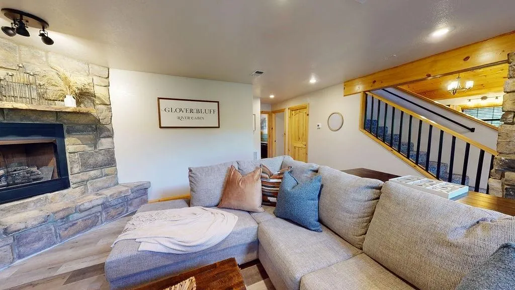 Photo 2 — 6399 Battiest Pickens Road, Battiest, OK 74728