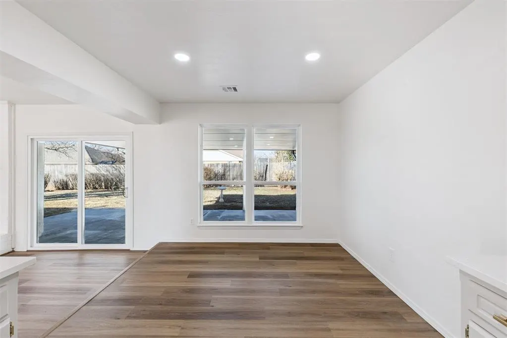 Photo 16 — 12513 Springwood Drive, Oklahoma City, OK 73120