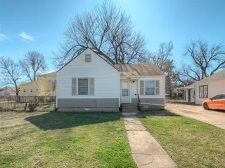 Sold home at 2420 SW 30th Street
