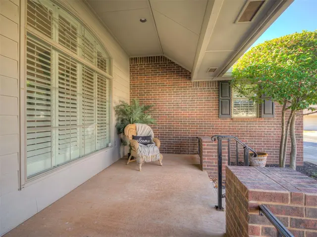 Photo 4 — 12500 Saint Andrews Drive 8, Oklahoma City, OK 73120