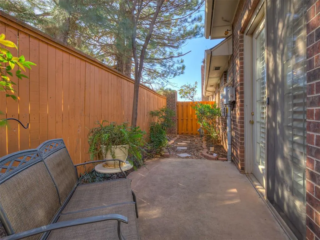 Photo 29 — 12500 Saint Andrews Drive 8, Oklahoma City, OK 73120