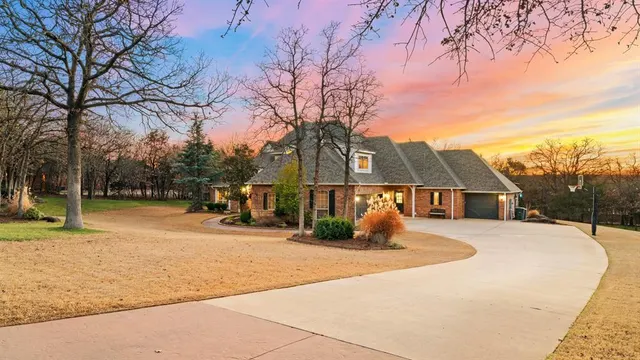 Photo 2 — 1503 Redbud Hollow, Edmond, OK 73034