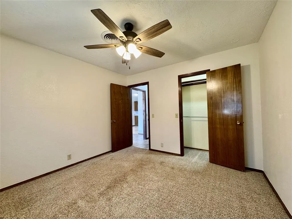 Photo 8 — 112 Elmwood Circle, Weatherford, OK 73096
