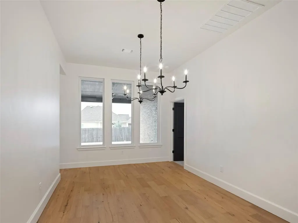 Photo 6 — 16309 Dakota Drive, Oklahoma City, OK 73170