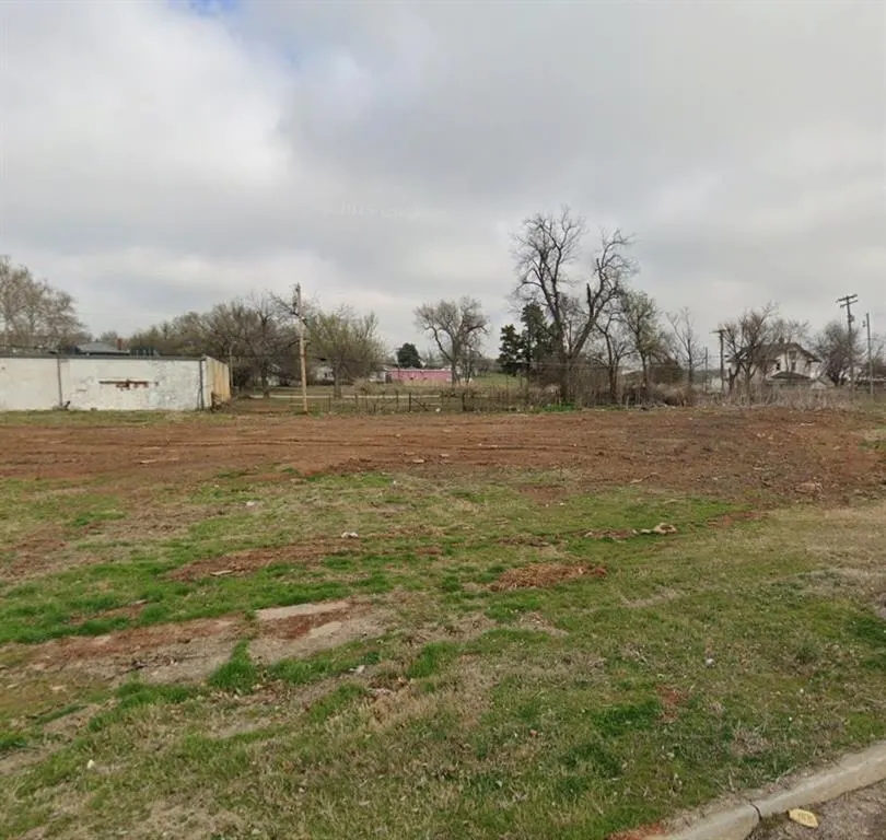 Front exterior — 1609 NE 7th Street, Oklahoma City, OK 73117