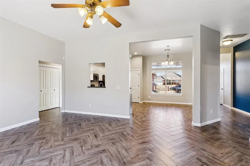 Photo 12 — 824 Hunter Place, Edmond, OK 73003