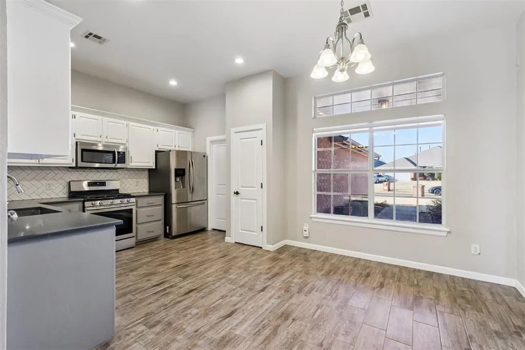 Photo 14 — 824 Hunter Place, Edmond, OK 73003