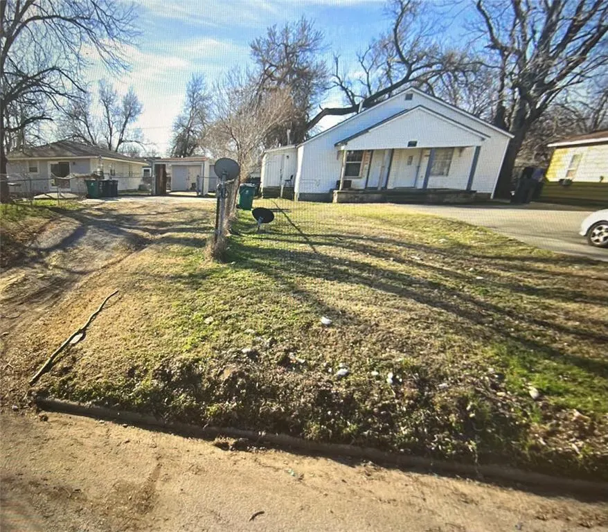 Front exterior — 2005 SW 9th Street, Oklahoma City, OK 73108