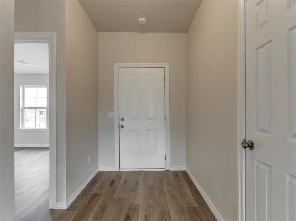 Photo 2 — 11112 NW 99th Street, Yukon, OK 73099