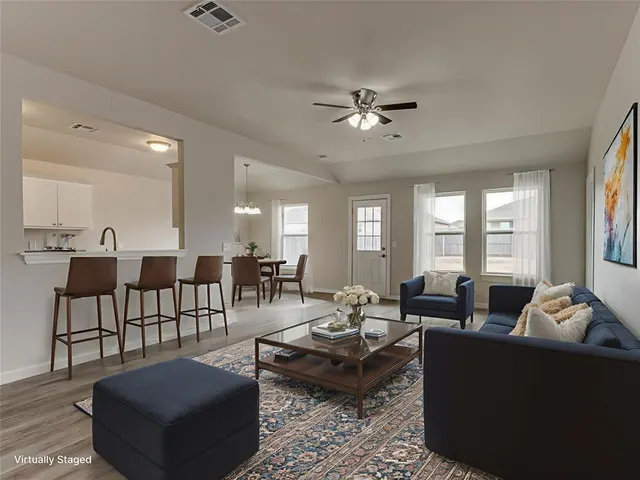 Photo 3 — 11112 NW 99th Street, Yukon, OK 73099