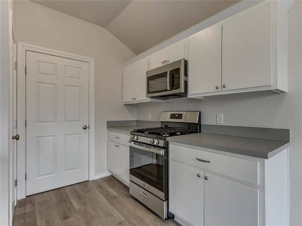 Photo 10 — 11112 NW 99th Street, Yukon, OK 73099