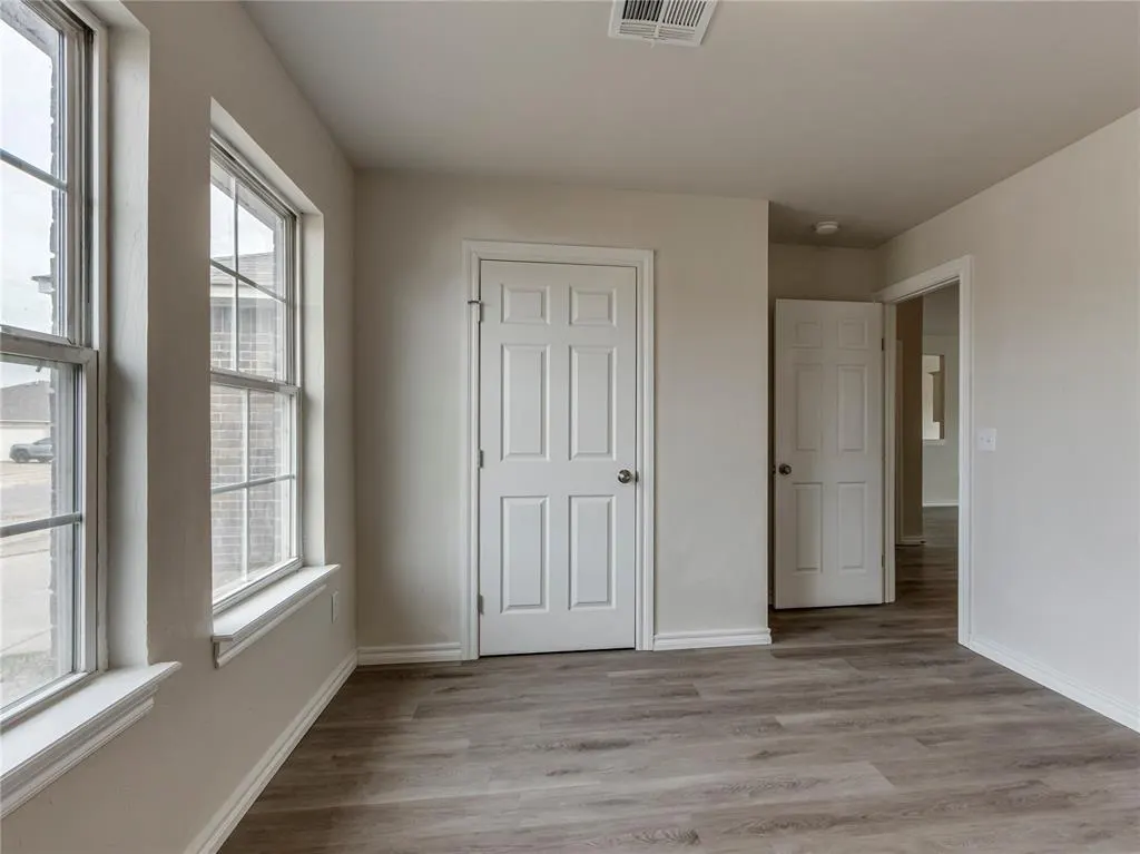 Photo 19 — 11112 NW 99th Street, Yukon, OK 73099