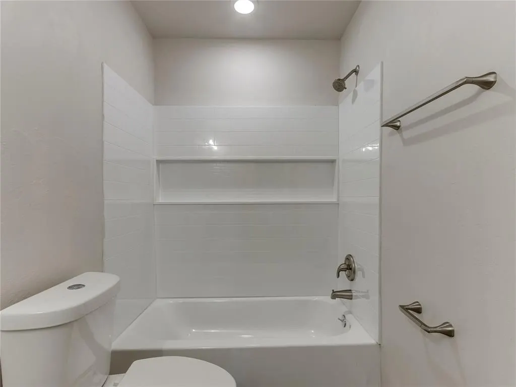 Photo 20 — 11112 NW 99th Street, Yukon, OK 73099