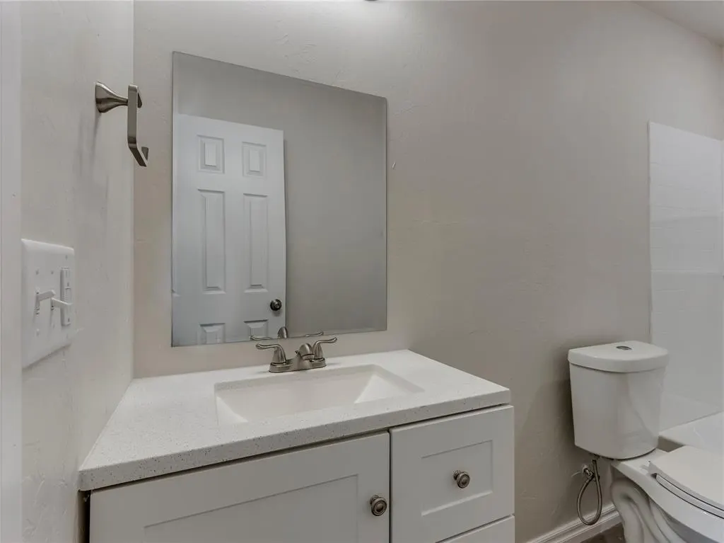 Photo 21 — 11112 NW 99th Street, Yukon, OK 73099