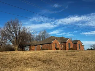 Sold home at 113 S Mustang Road