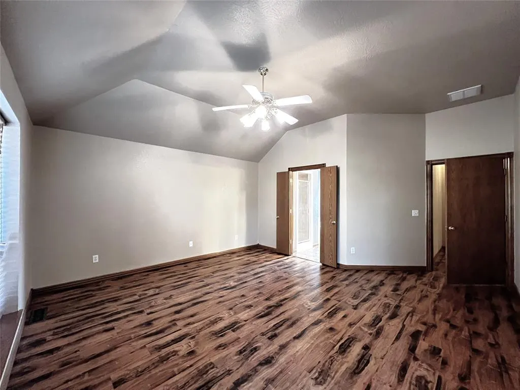 Photo 9 — 113 S Mustang Road, Tuttle, OK 73089