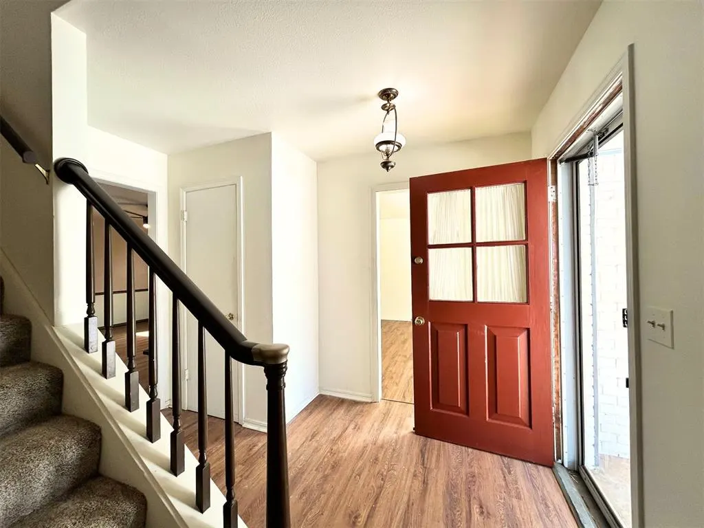 Photo 2 — 11004 N Miller Avenue, Oklahoma City, OK 73120