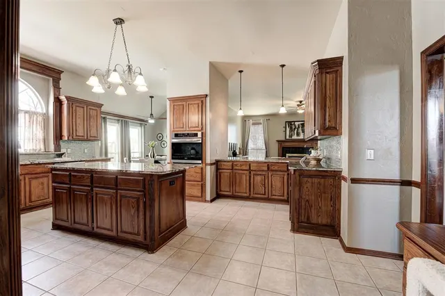 Photo 8 — 2524 Renwick Avenue, Oklahoma City, OK 73128