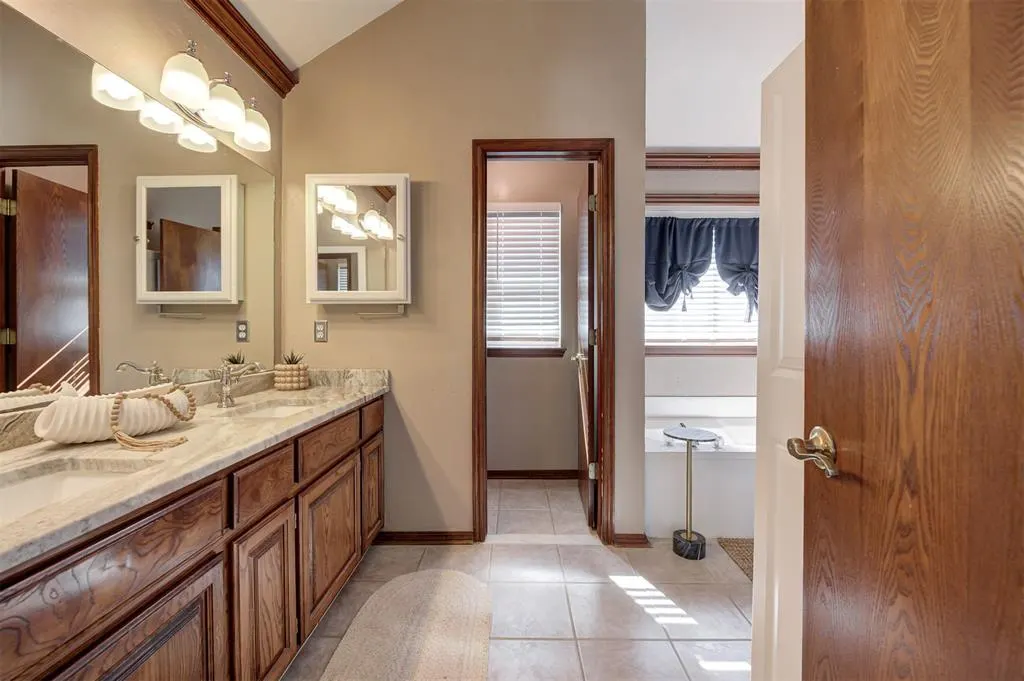 Photo 23 — 2524 Renwick Avenue, Oklahoma City, OK 73128