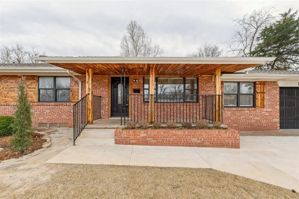 Photo 2 — 2416 Osborne Drive, Norman, OK 73069