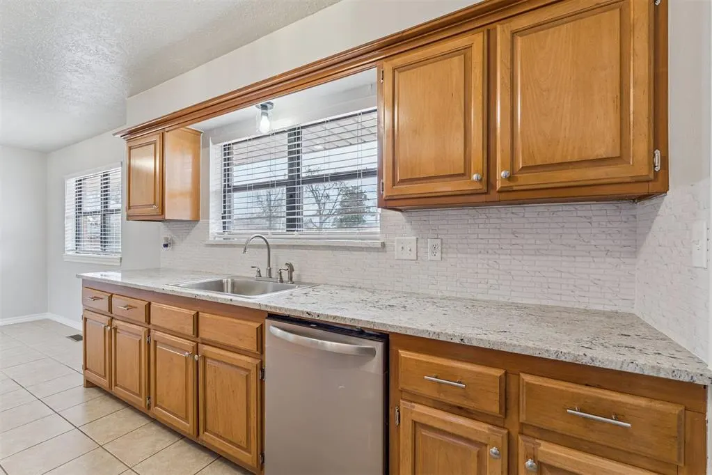 Photo 16 — 2416 Osborne Drive, Norman, OK 73069