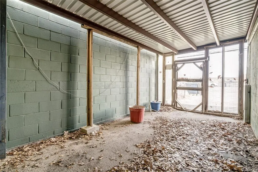 Photo 35 — 6732 NW 39th Expressway, Bethany, OK 73008