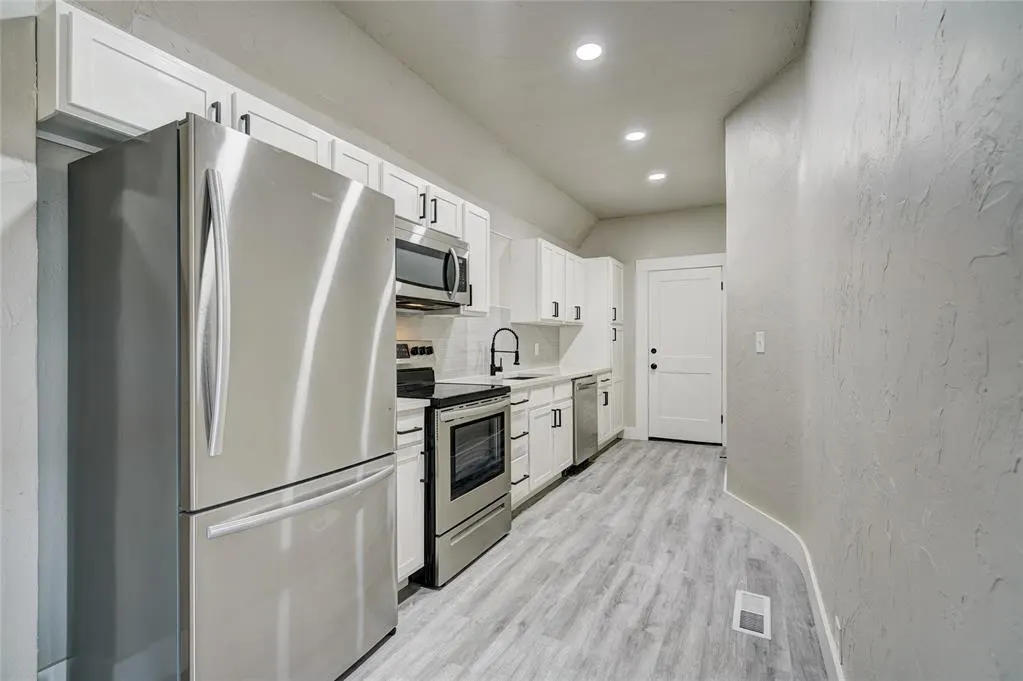 Photo 18 — 324 NW 24th Street, Oklahoma City, OK 73103