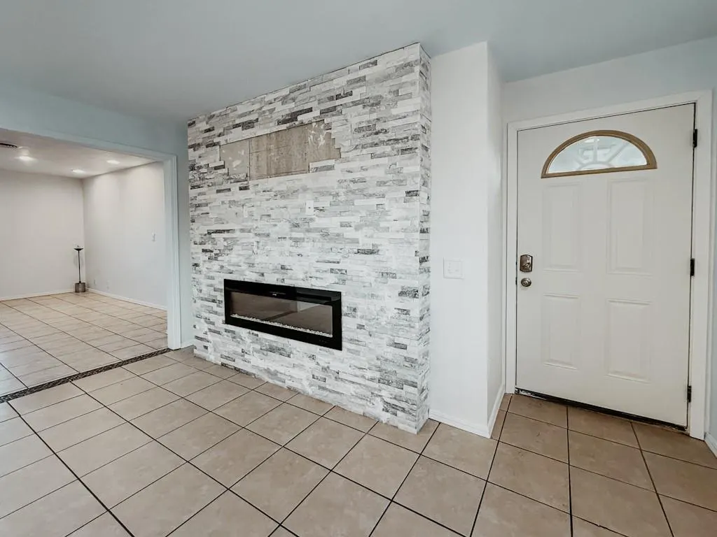 Photo 5 — 216 Texas Street, Weatherford, OK 73096