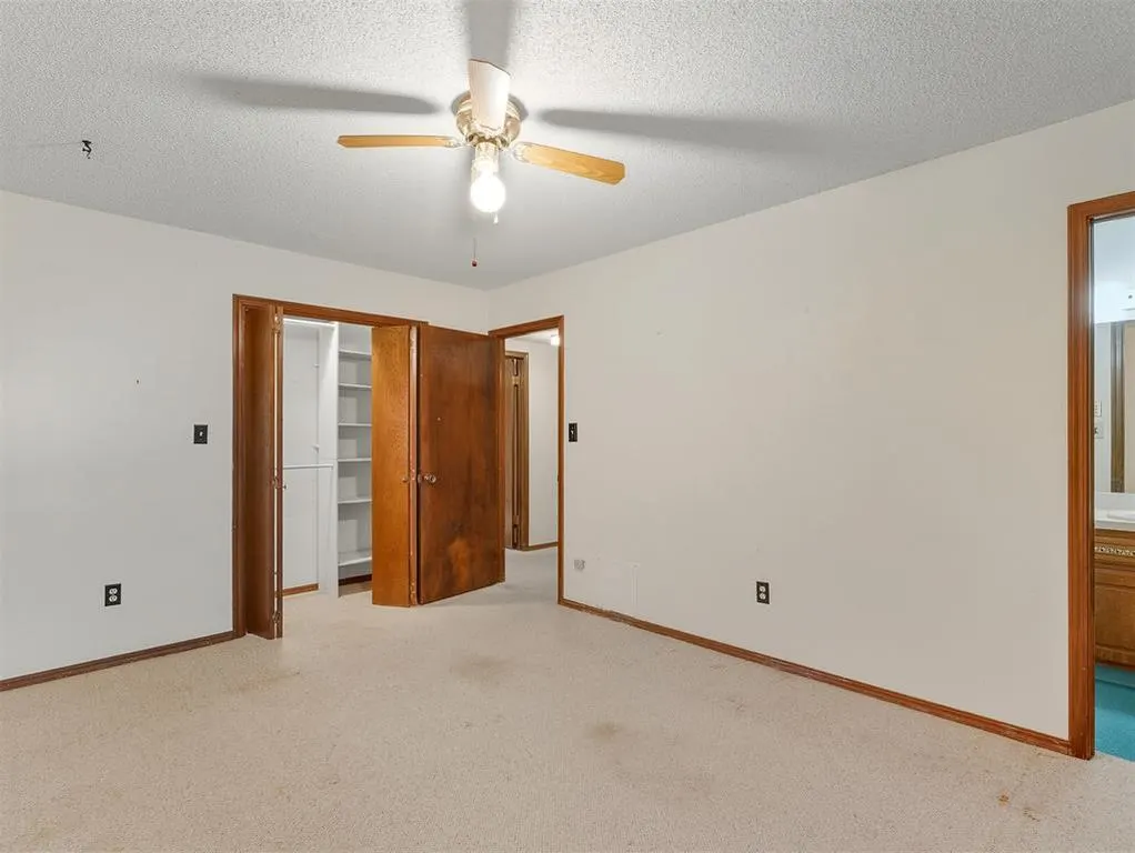 Photo 18 — 323 W Winchester Avenue, Ada, OK 74820