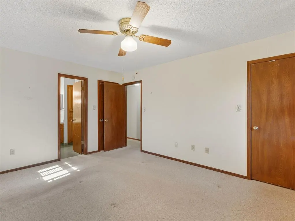 Photo 24 — 323 W Winchester Avenue, Ada, OK 74820