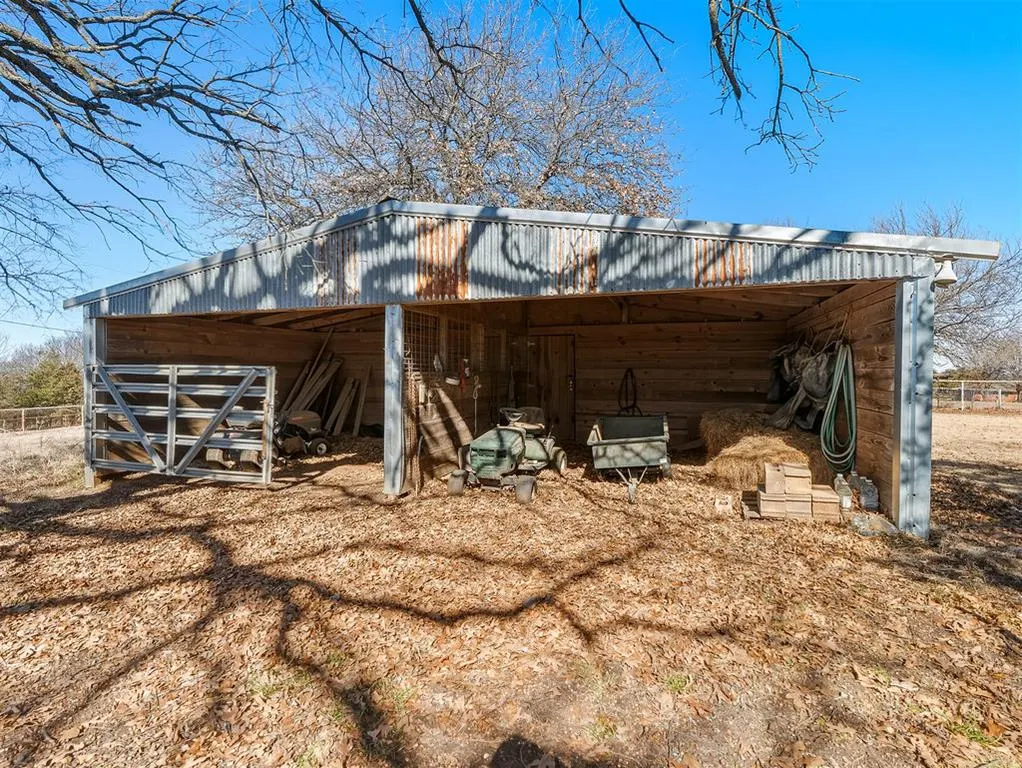 Photo 34 — 323 W Winchester Avenue, Ada, OK 74820