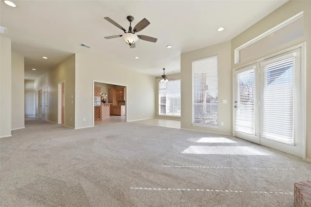Photo 4 — 800 Longmeadow Court, Edmond, OK 73003