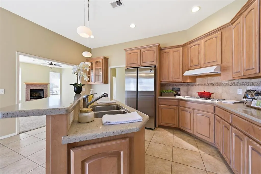 Photo 11 — 800 Longmeadow Court, Edmond, OK 73003