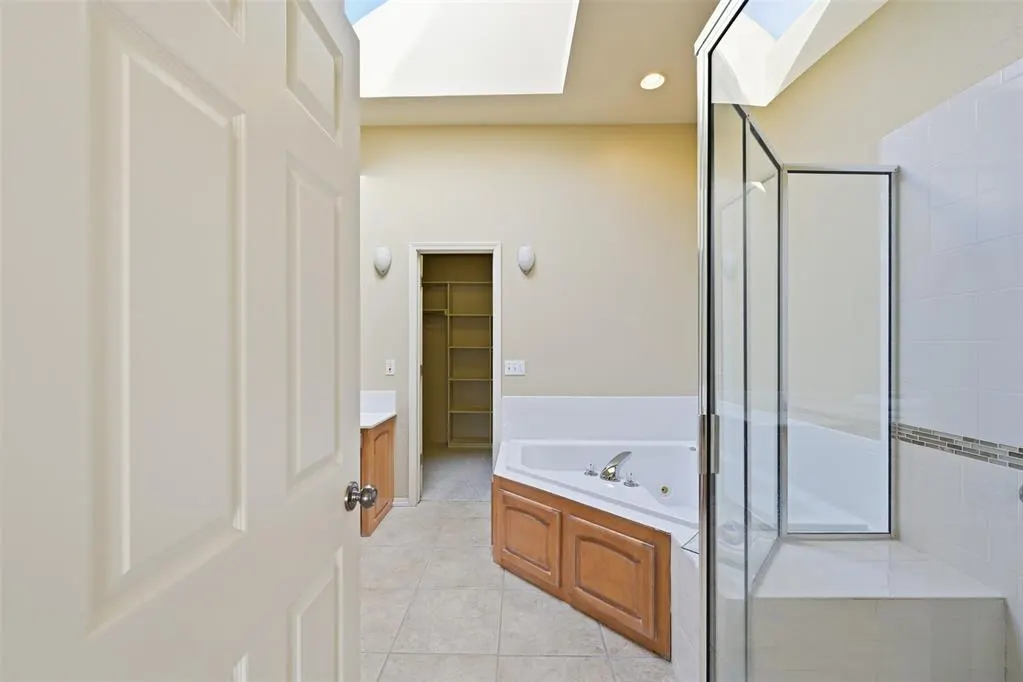 Photo 23 — 800 Longmeadow Court, Edmond, OK 73003