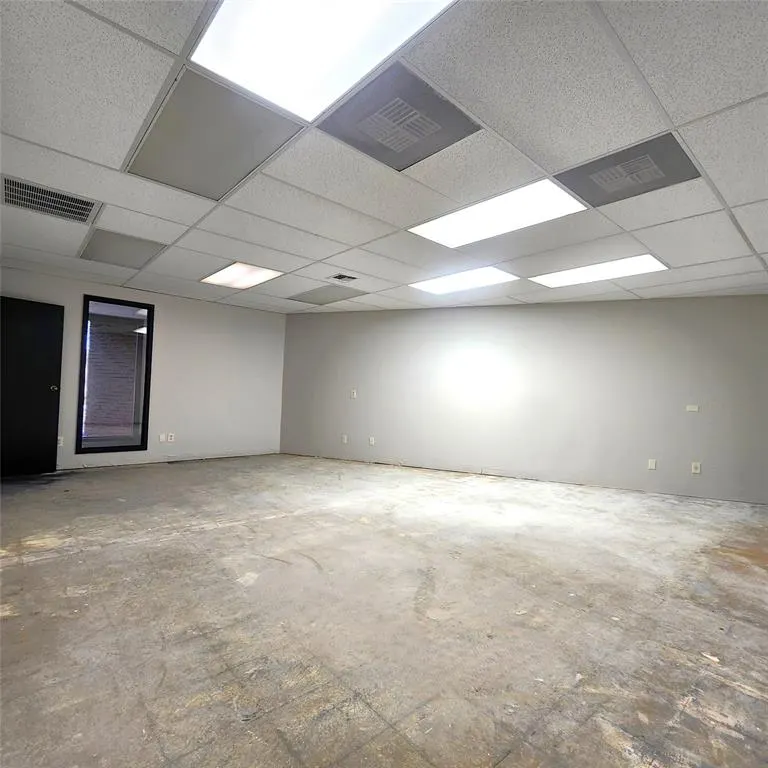 Photo 11 — 2033 Heritage Park Drive, Oklahoma City, OK 73120