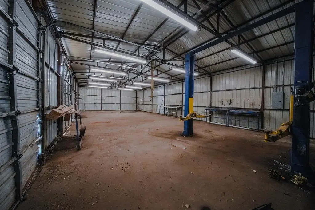 Photo 25 — 35613 E 1130 Road, Seminole, OK 74868