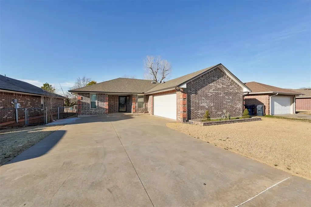 Photo 2 — 8513 Durland Way, Oklahoma City, OK 73114