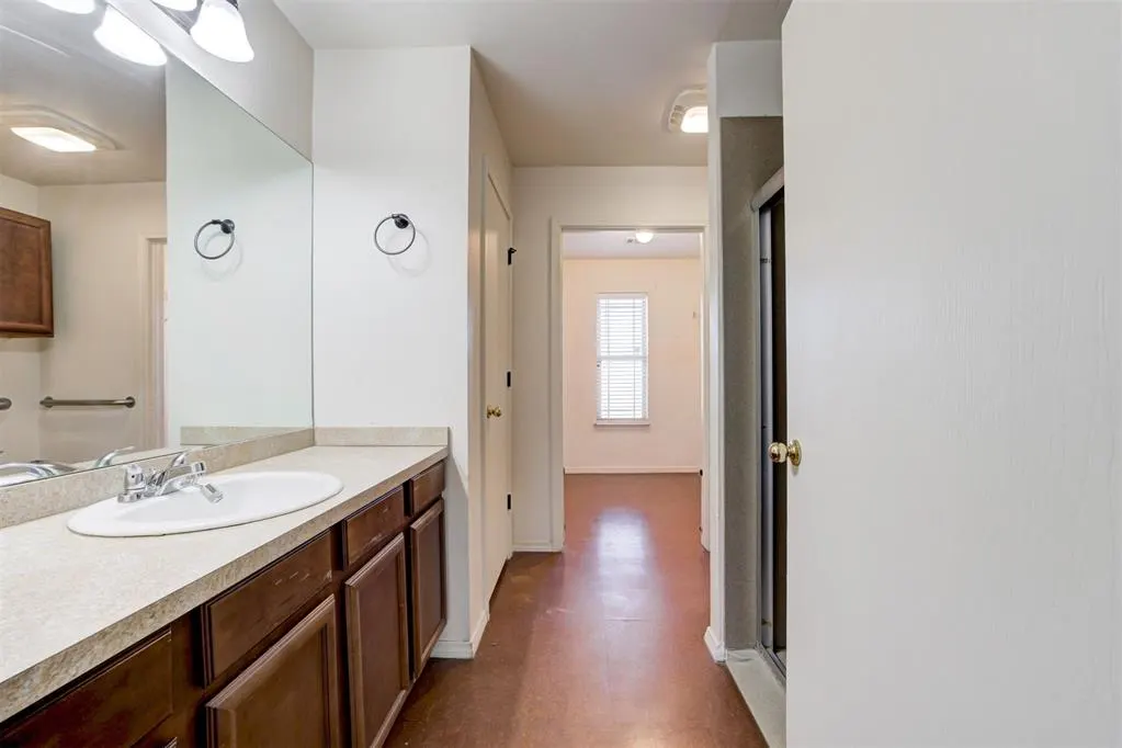 Photo 12 — 8513 Durland Way, Oklahoma City, OK 73114